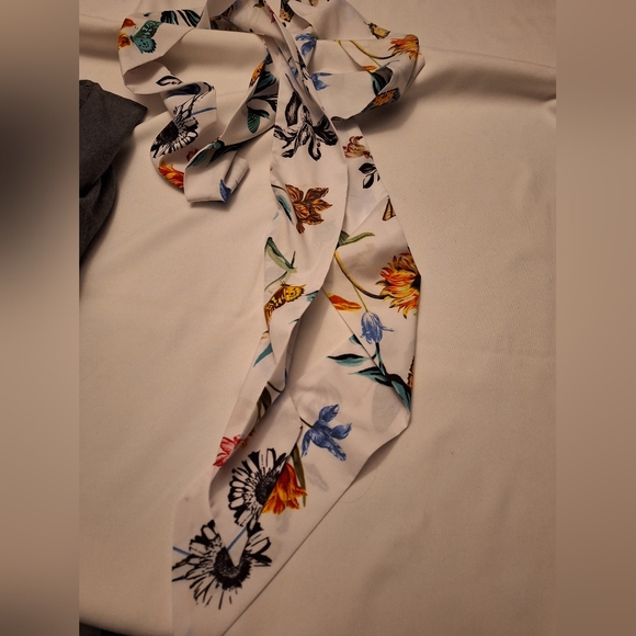 Eshakti maxi dress butterflies - Picture 9 of 14